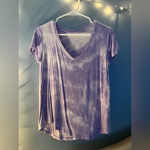 Lavender Tie-dye Vneck